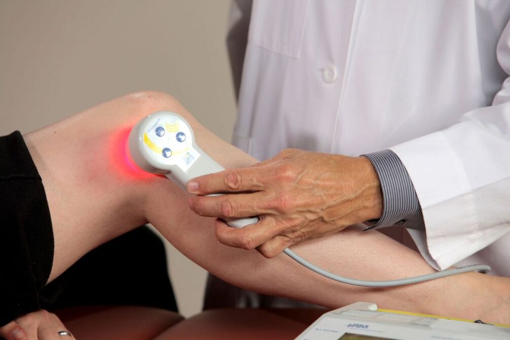 physikalische Behandlung bei Arthrose des Kniegelenks